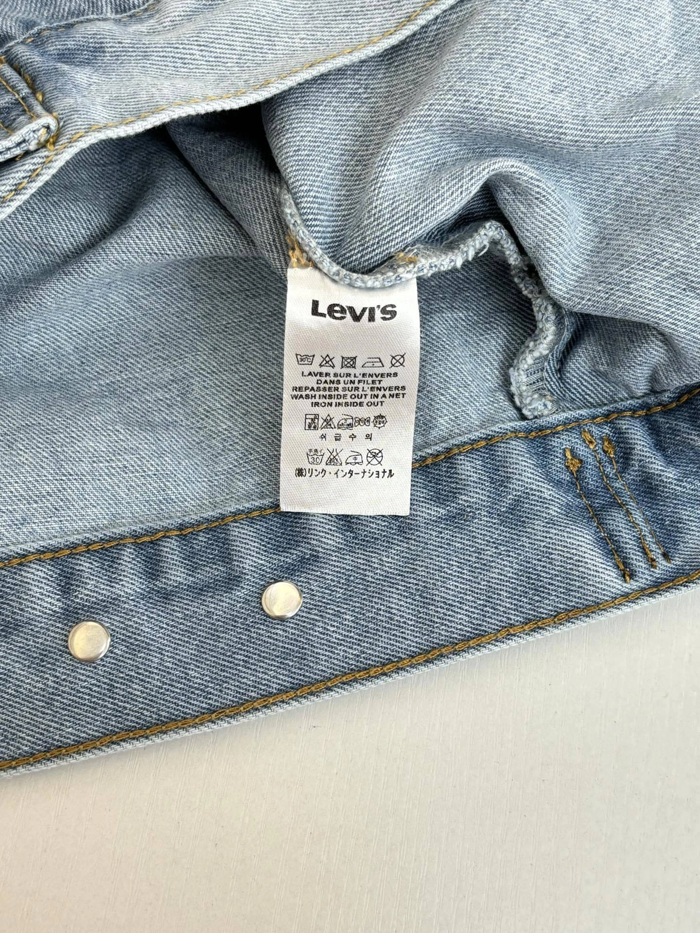 wg.luxury-- 8V Levi’s x Nike embroidery item: E-F431J1722